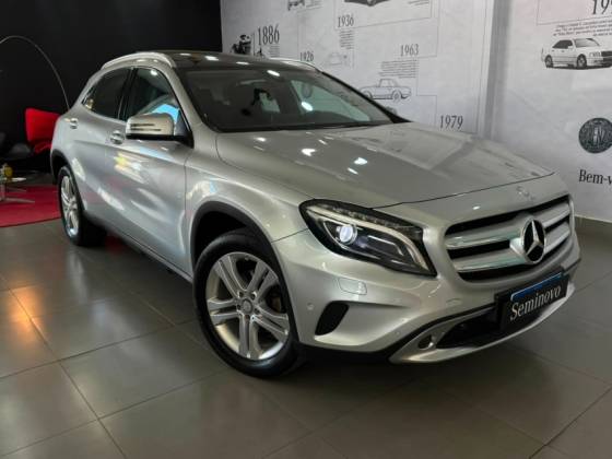 MERCEDES-BENZ GLA 200 1.6 CGI ENDURO 16V TURBO FLEX 4P AUTOMÁTICO